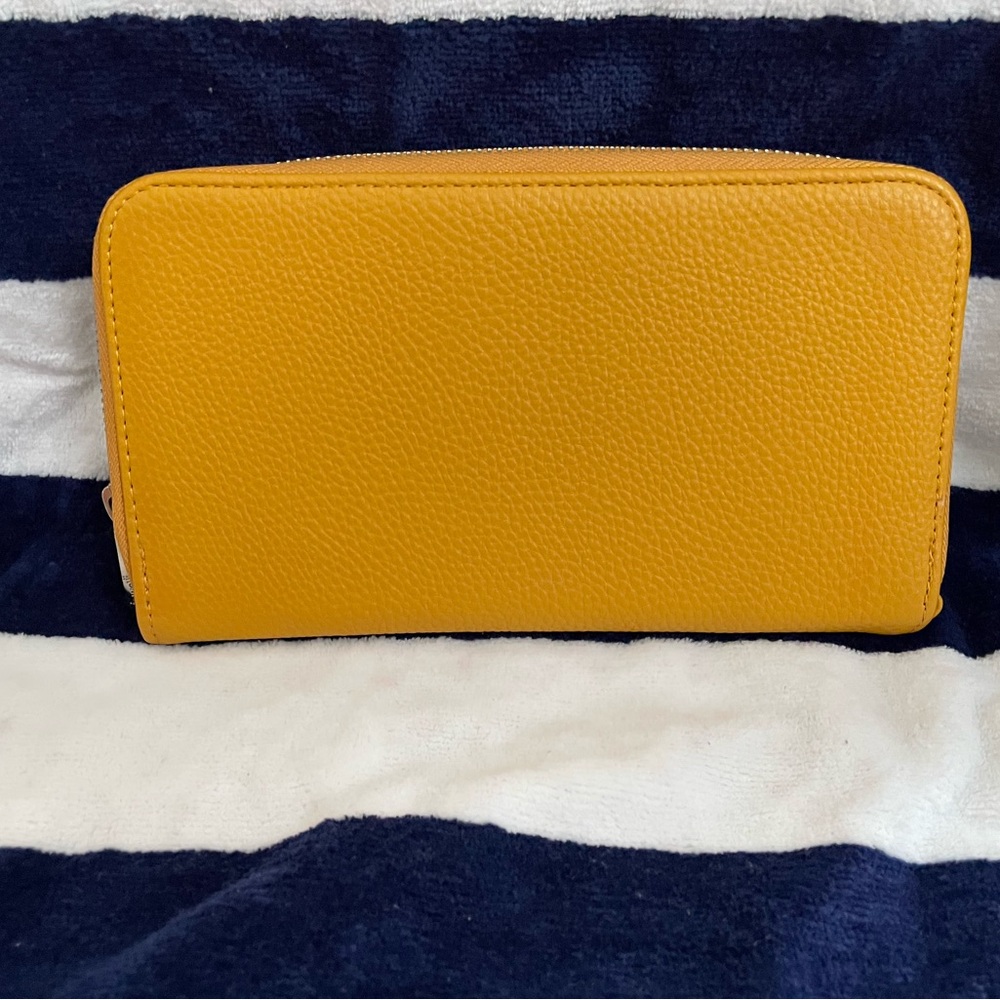 Thirty-One Yellow Wallet - Picture 2 of 5